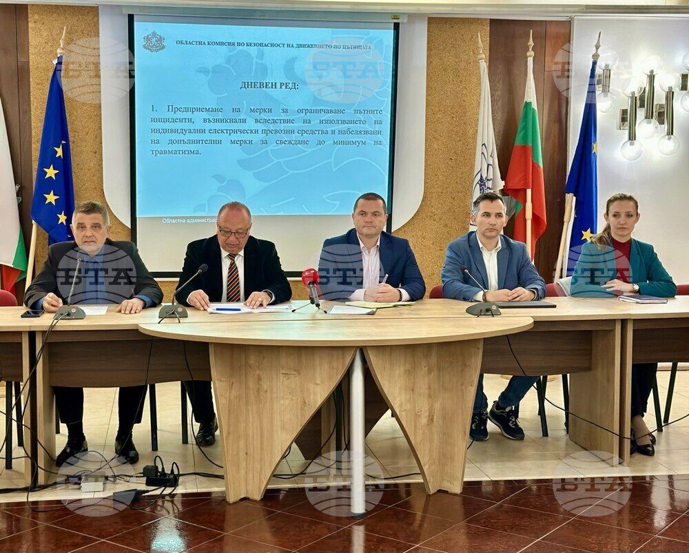 Кметът на Русе настоява за по-строги ограничения при движение с електрически тротинетки