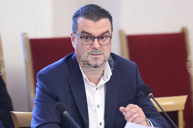 Временната комисия за безопасността на движението по пътищата прие да бъде предвидена лихва върху глобите