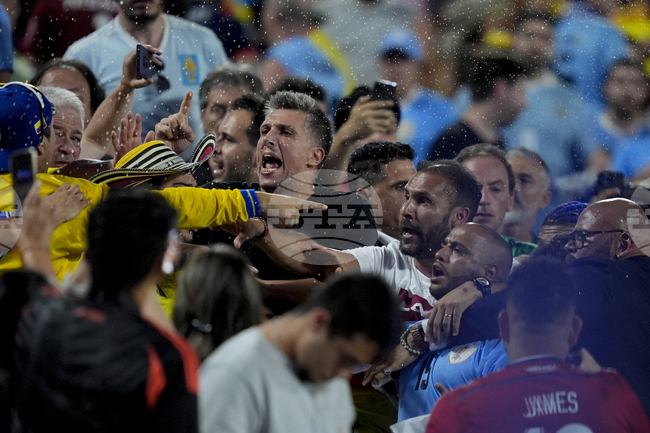 Спортният арбитражен съд потвърди наказанията на уругвайски играчи след сбиване с фенове на Копа Америка