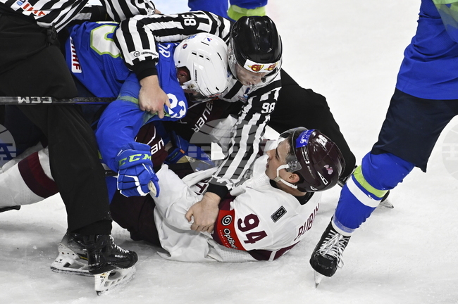 Германия постигна трета поредна победа на световното първенство по хокей на лед