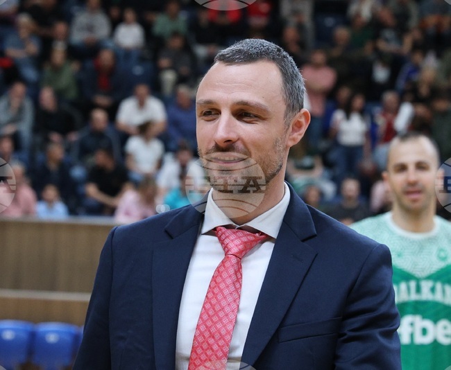 Договорът на старши треньора на баскетболния Балкан Васил Христов беше подновен