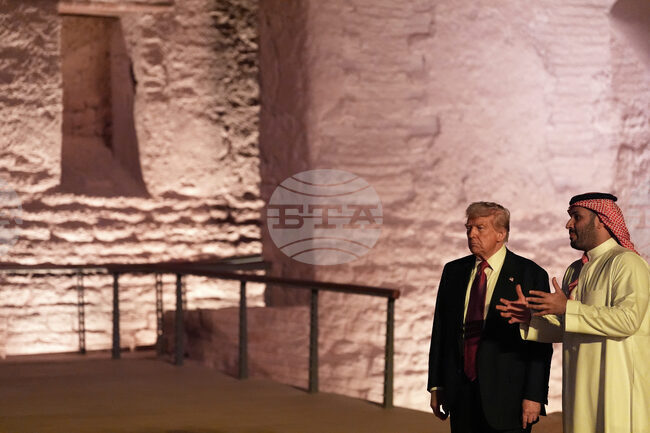 Западните издания коментират отмяната на санкциите срещу Сирия и близкоизточната обиколка на Тръмп