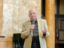 Журналистът Симеон Идакиев представи новата си книга „Тайните на Мачу Пикчу, Йети и гигантите на Тула“ днес, в Аулата на Софийския университет „Св. Климент Охридски"