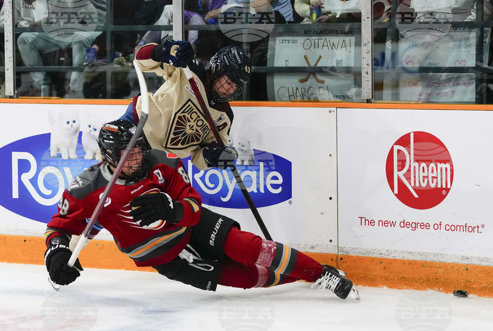 PWHL Victoire Charge Hockey