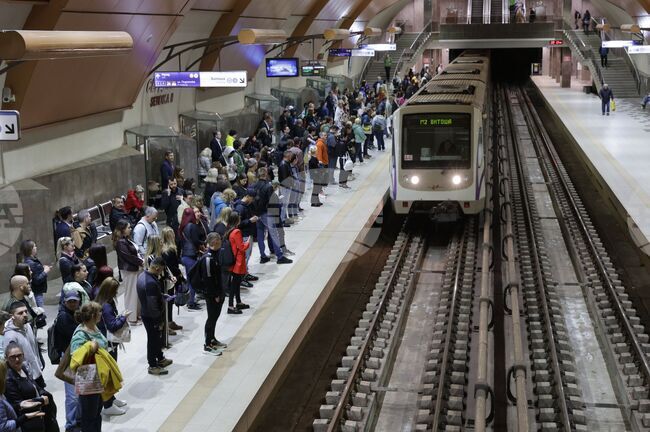 Третата линия на столичното метро няма да се движи на 8 и 9 ноември