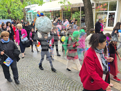 Сливен - Национален фестивал на детската книга - карнавално шествие