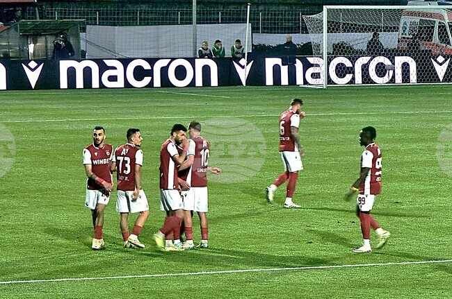 ЦСКА тренира в пълен състав преди домакинството на Берое