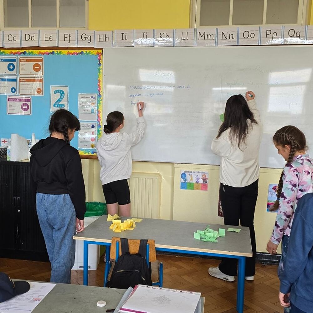 Четвъртокласници от училище „Райна Княгиня“ в Дъблин, Ирландия, участваха в състезание по български език под формата на игра