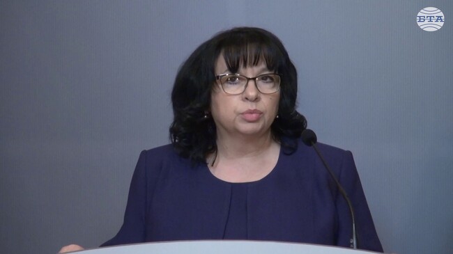 За инвестиционната програма на общините са осигурени 750 млн. лв. от МРРБ и 900 млн. лв. от Българската банка за развитие, съобщи министър Теменужка Петкова