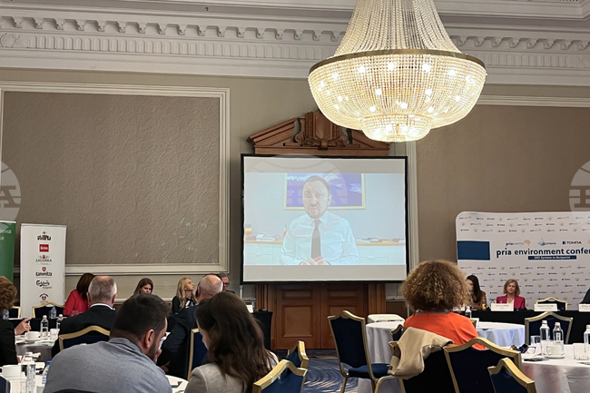 Въвеждането на депозитна система за опаковки започва с политическа воля, каза румънският министър на околната среда и водите на форум в София