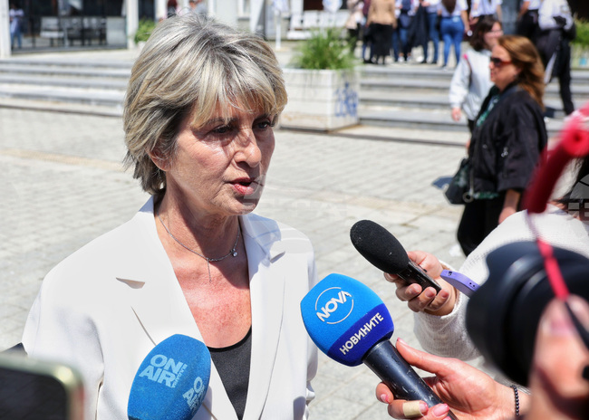 Бургас - Весела Лечева - брифинг