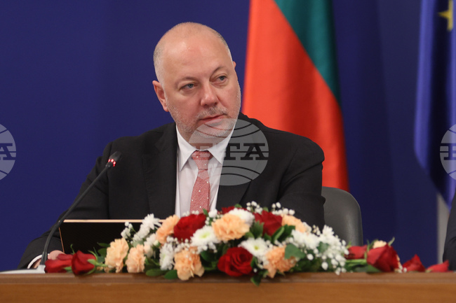 Strengthening National Defence within NATO Is Priority, PM Says