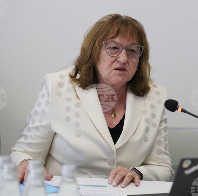 Център за високи постижения се изгражда в Гимназията по селско стопанство в Попово, каза директорът Теменуга Тодорова 