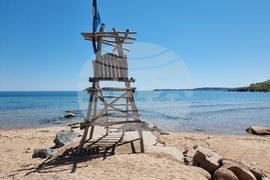 Плаж „Къмпинг Черноморец“ - подготовка - син флаг