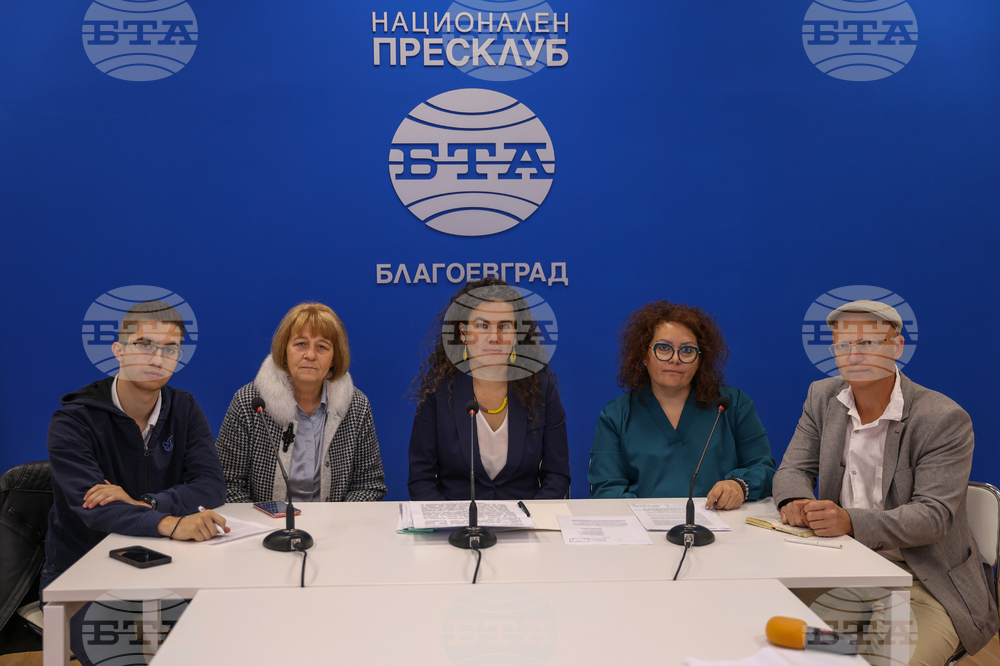 Инициативен комитет е внесъл в съда в Благоевград жалба срещу решението на Регионалното управление на образованието за закриване на паралелки