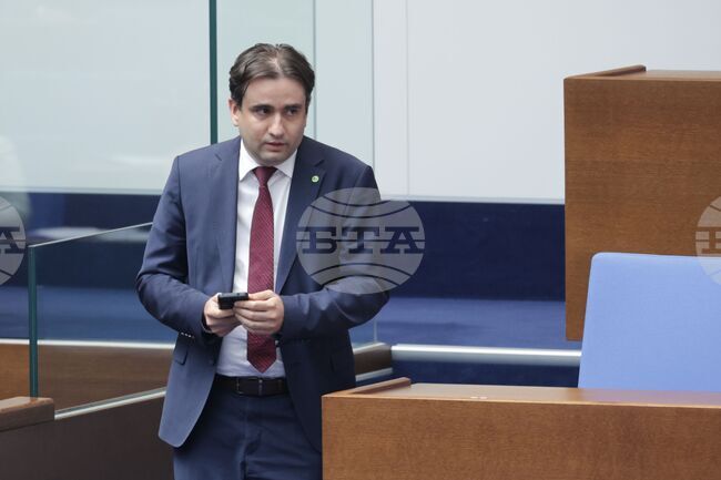 Continue the Change - Democratic Bulgaria Blames GERB for Using Protests to Sabotage Sofia Mayor