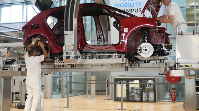 В „Стъклената фабрика“ на „Фолксваген“ в Дрезден ще бъде изграден иновационен кампус 