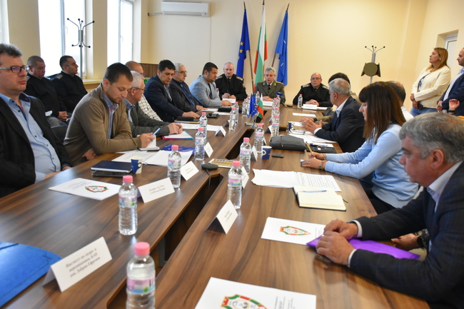 Кръгла маса на тема „Съвременни предизвикателства в инженерното образование в контекста на отбранителните технологии“ се състоя в Шумен