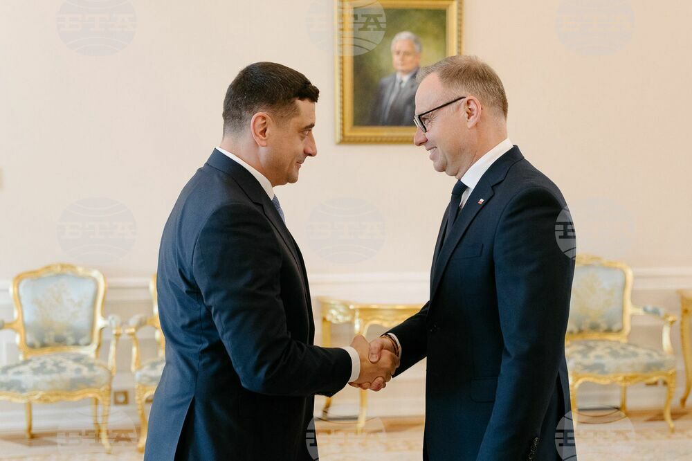 Кандидатът за президент на Румъния Джордже Симион се срещна с полския президент Анджей Дуда във Варшава