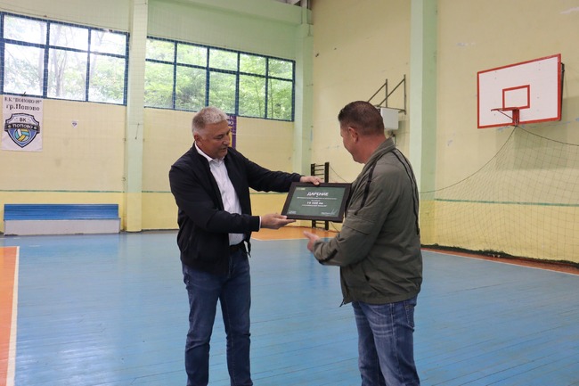 Сдружението на зърнопроизводителите от Поповски регион направи дарение за Волейболен клуб „Попово 09“