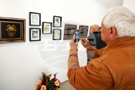 Вежди Рашидов - изложба