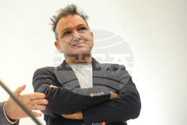 Васил Василев-Зуека - „Моят Дон Кихот“ - изложба