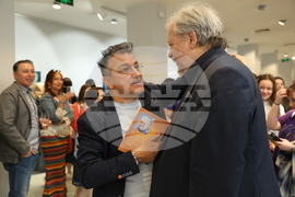 Васил Василев-Зуека - „Моят Дон Кихот“ - изложба