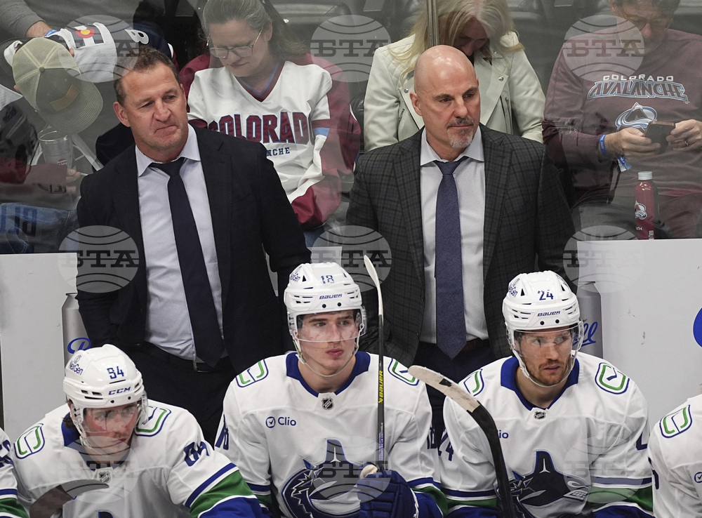 Canucks-Foote Hockey