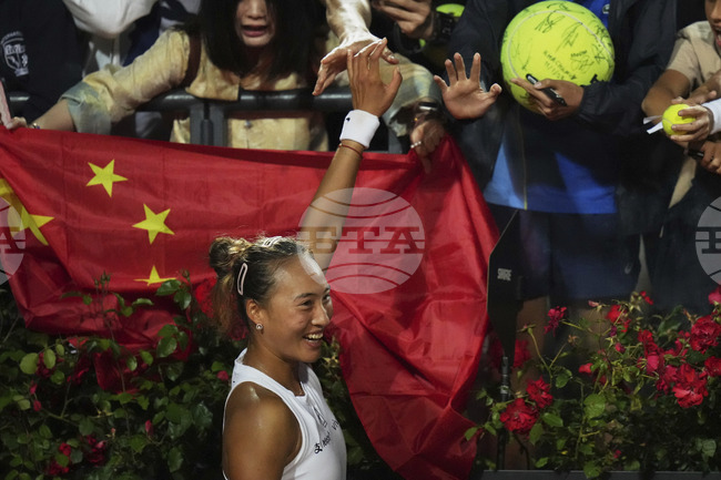 Цинвън Чжън елиминира Арина Сабаленка на четвъртфиналите на турнира по тенис в Рим
