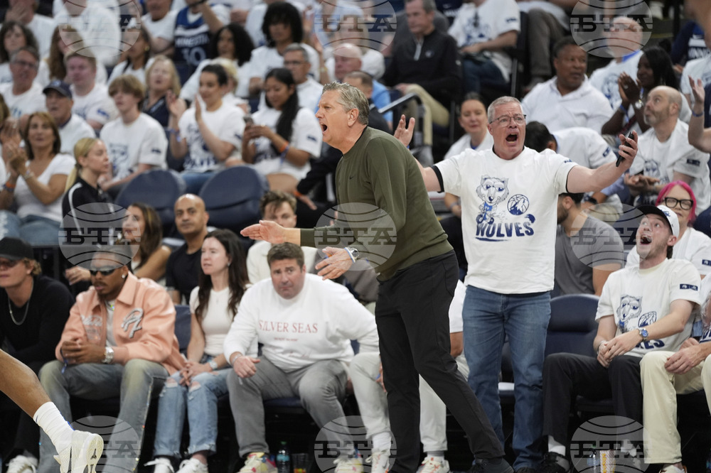 Warriors Timberwolves Basketball