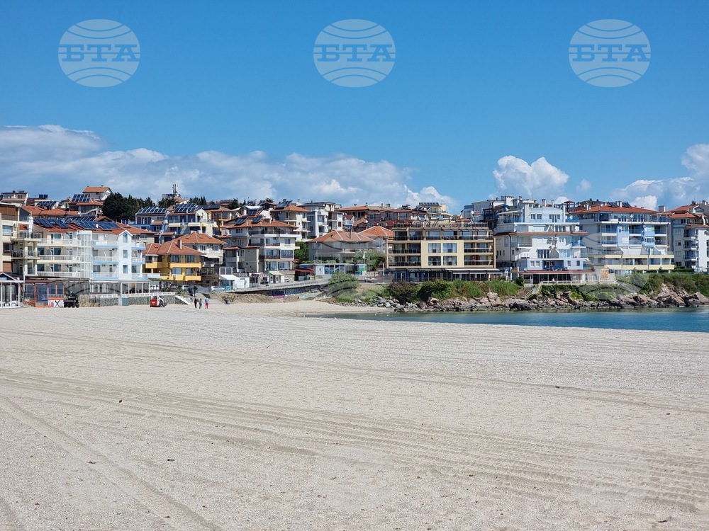 Созопол - плаж Хармани - син флаг