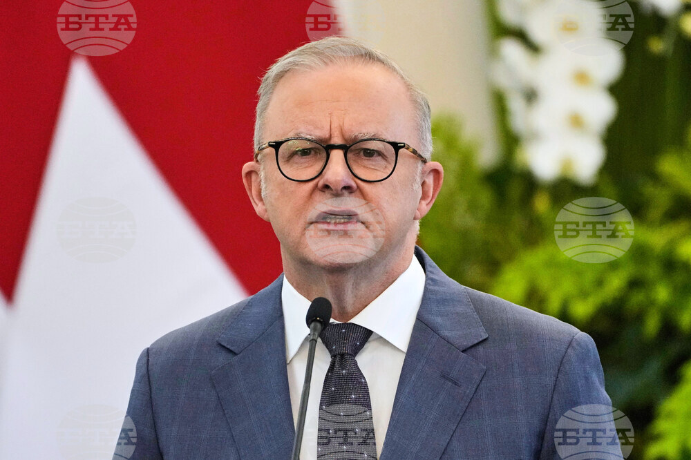 Австралия за първи път наложи санкции на руския сенчест флот