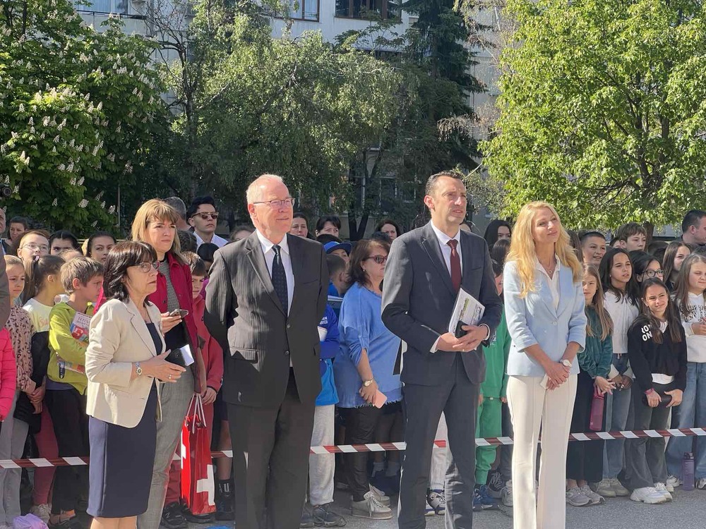 Министър Иван Пешев: Наша обща задача е да възпитаваме и изграждаме здраво и активно младо поколение и успешни елитни състезатели