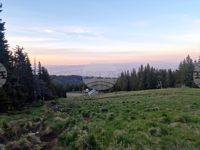 Bulgarian Tourist Union Organizes Hike to Mt. Cherni Vrah to Celebrate 130 Years of Organized Tourism in Bulgaria