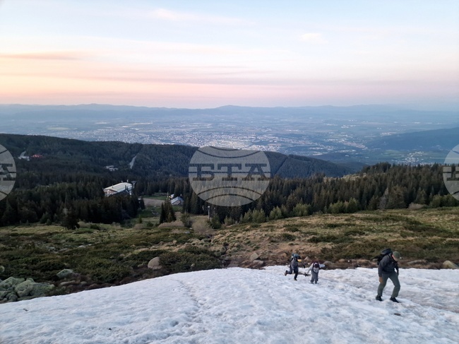 Подходящи са условията за туризъм в планините, съобщиха от Планинската спасителна служба на БЧК