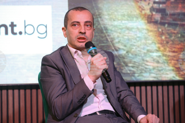 Имаме една основна мисия – да продаваме положителни емоции, каза зам.-министърът на културата Тодор Чобанов