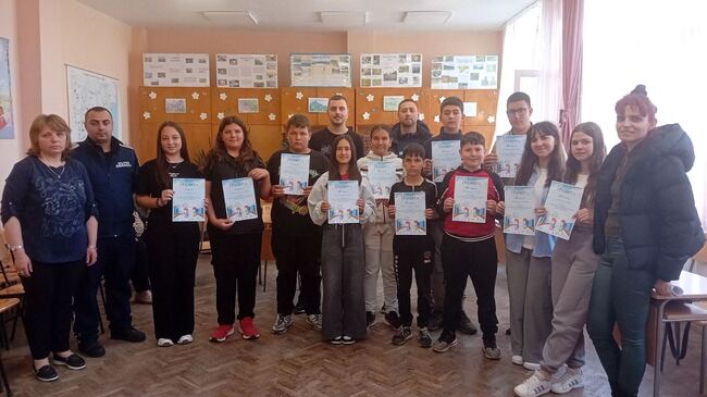 Ученици от Исперих участваха в състезание по пътна безопасност в рамките на Националната програма „Работа на полицията в училищата“