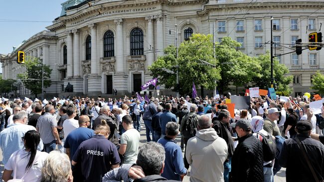 Public-Service Media Staffers, including BTA's, Protest for Pay Rise by at Least 15% 