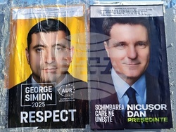 Джордже Симион - Никушор Дан - плакати - втори тур - избори - президент - Букурещ