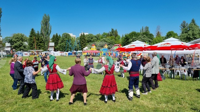 Община Търговище организира инициативата „Златни младоженци“ за двойки с 50-годишен брак 