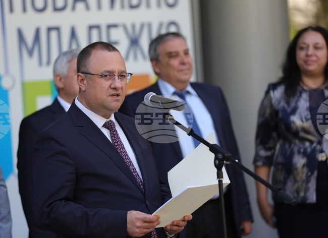 Русе - „Иновативно младежко експо” - откриване