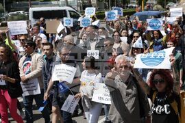 Национален протестен митинг - обществени медии - шествие