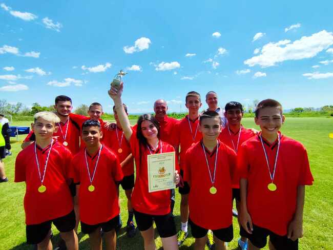 Отборът на IX Основно училище "Панайот Волов" спечели областното състезание на Младежките противопожарни отряди "Млад огнеборец"