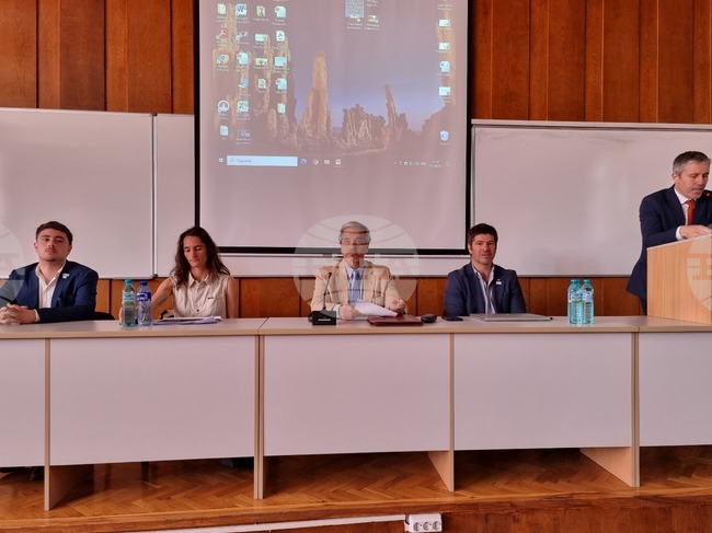 Пловдив - Аграрен университет - Аржентински посланик