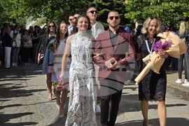 Ловеч - Езикова гимназия - абитуриенти