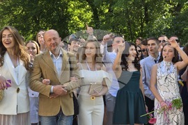 Ловеч - Езикова гимназия - абитуриенти