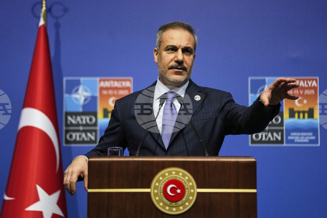 Турският външен министър се оплака, че Кипър държи за заложник отношенията на Анкара с ЕС