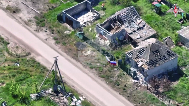 Украинската армия твърди, че е превзела тактически важно село 