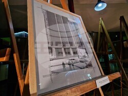 Изложбата „60 години Сатирата има дом на ул. „Стефан Караджа“ № 26“, снимка – Даниел Димитров/БТА