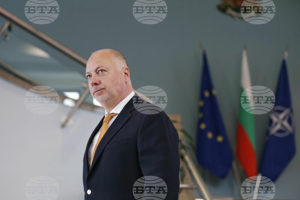 Росен Желязков участва в Шестата среща на Европейската политическа общност в Тирана
